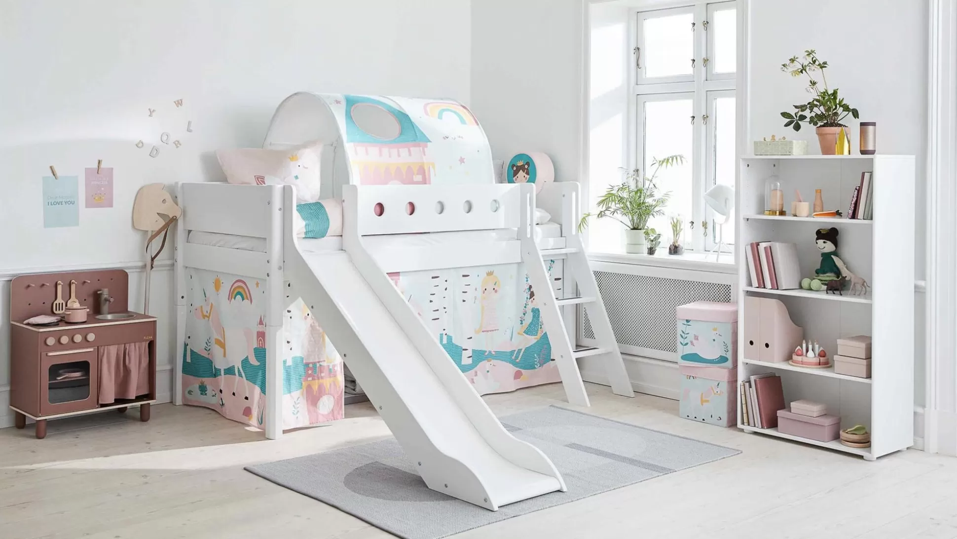 FLEXA Bedden Met Glijbaan>Halfhoogslaper M. Schuine Ladder En Glijbaan White